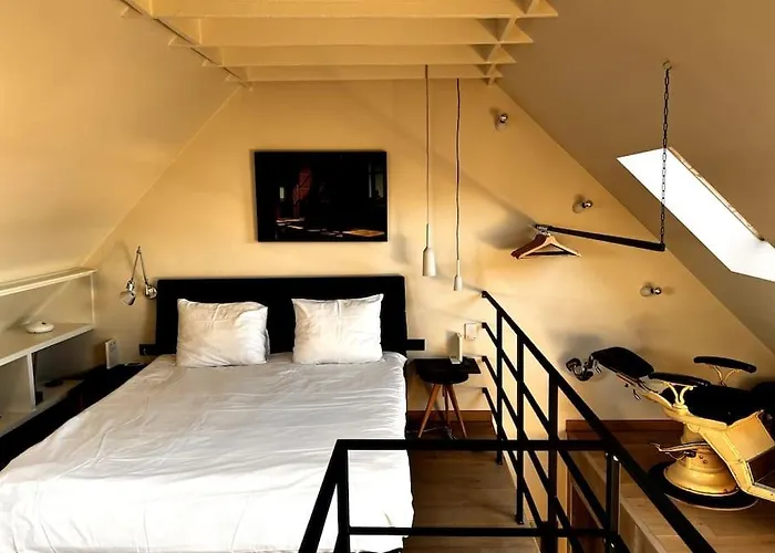 Agelandkaai 아파트 *